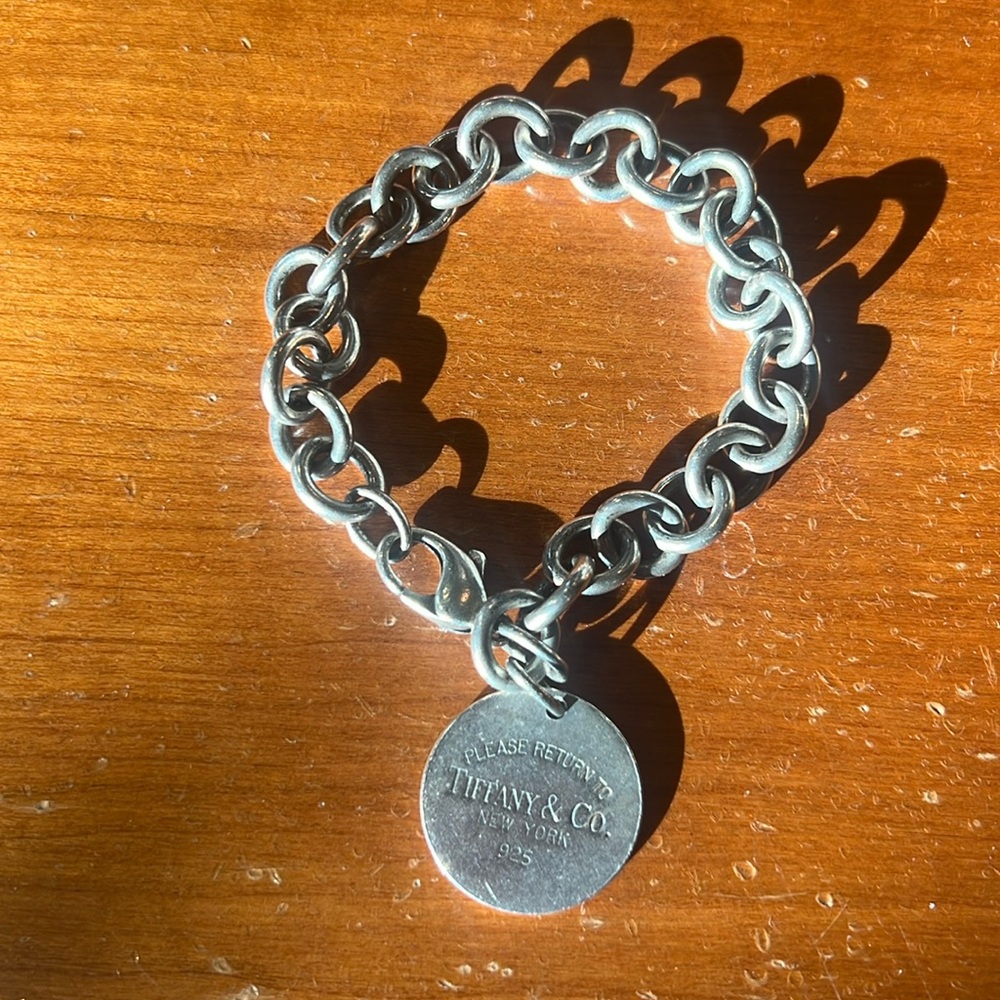 Return to Tiffany tag bracelt. Sterling silver